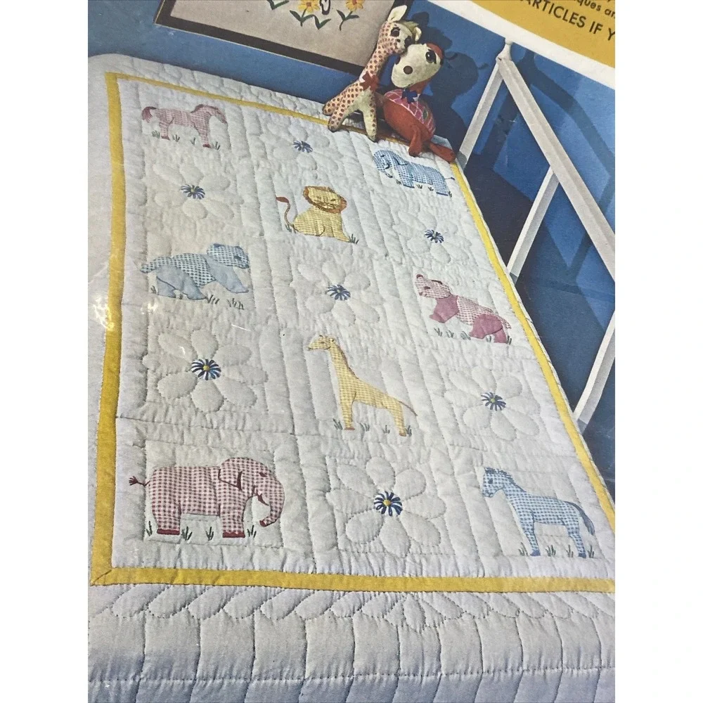 Vintage Progress Quilt Kit Animal Kingdom Baby‎ Crib Quilt #1541 NEW!